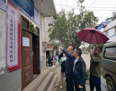 技術保障與安全管理雙線并進 昆明網絡技術服務支撐基層公共服務標準化與安全播出調研側記